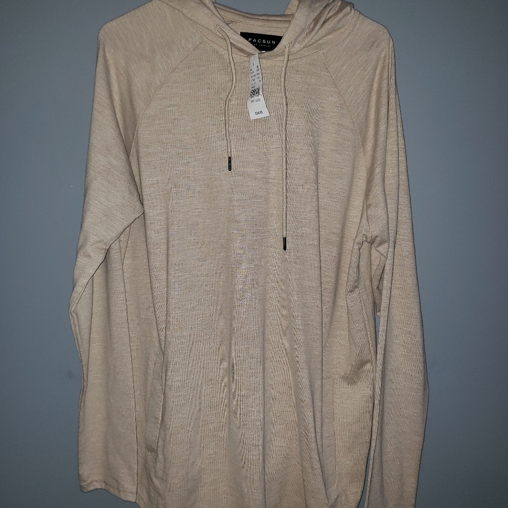 Pacsun Scallop fit